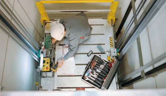 Asansör Arızalarında Ne Yapmalıyım? Giriş